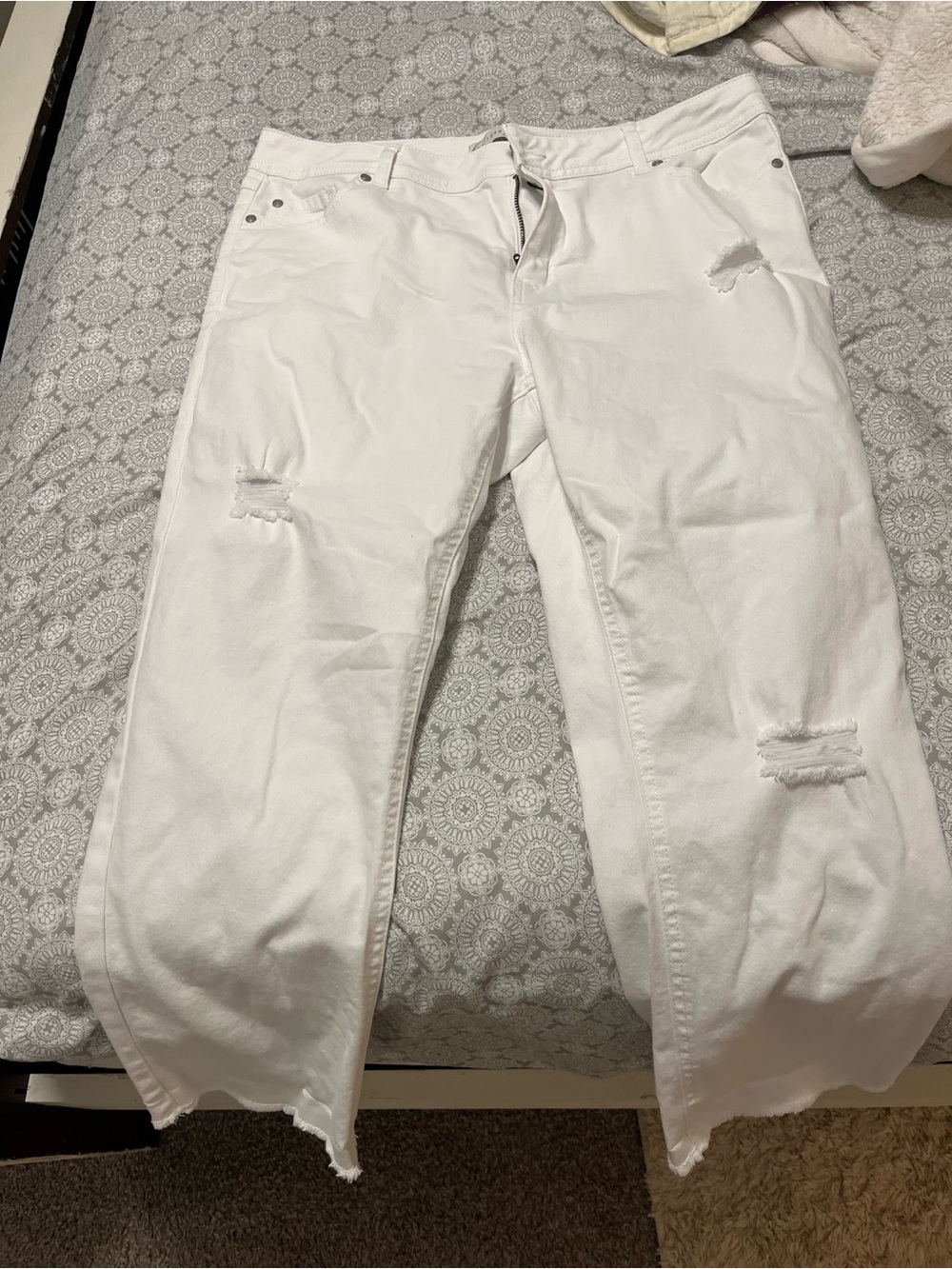 Cato White Distressed Boyfriend Jeans